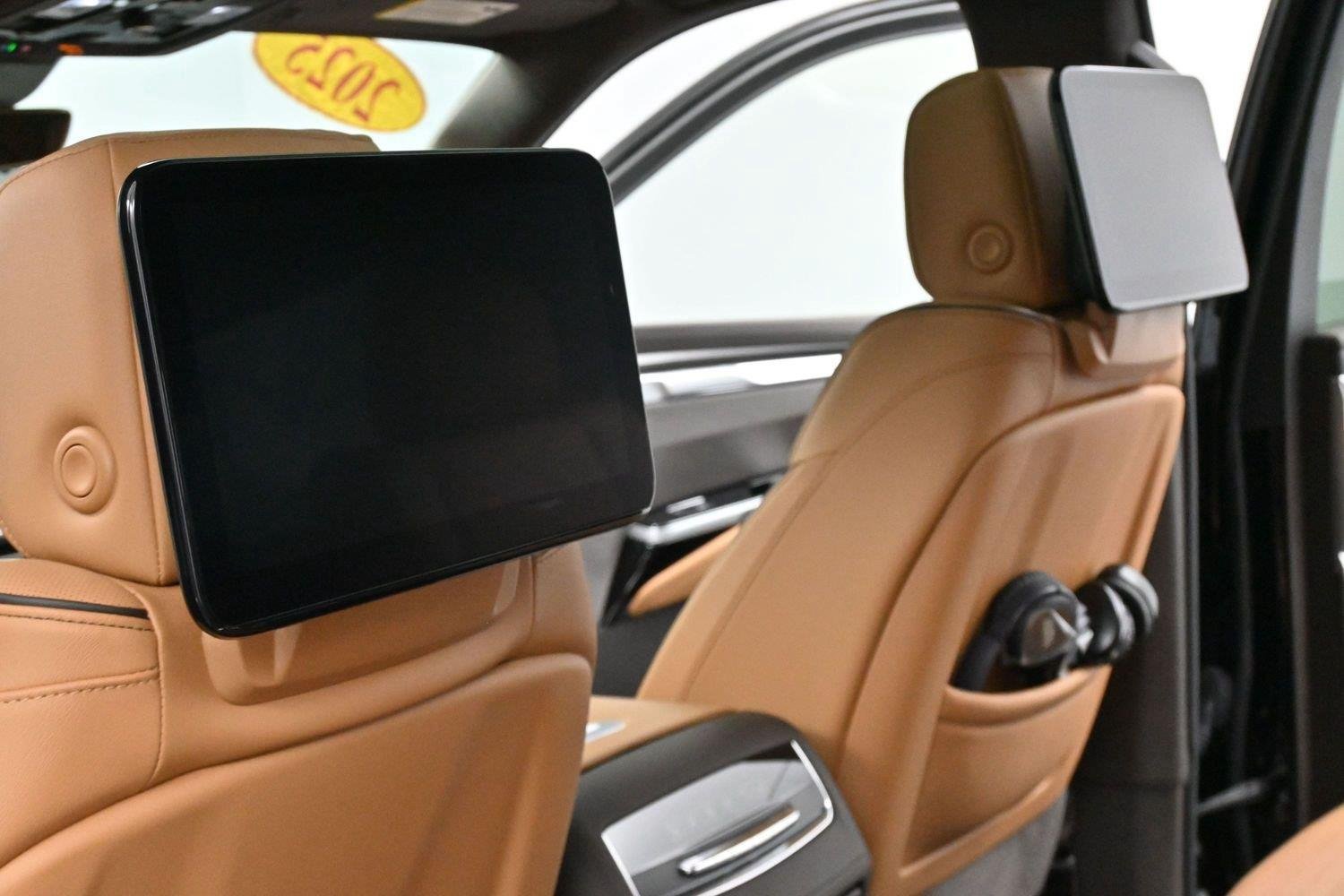 Certified 2025 Cadillac Escalade Premium Luxury AWD/4WD image 33