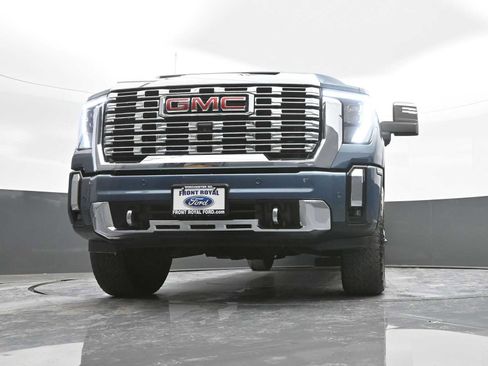 Used 2024 GMC Sierra 2500 Denali w/ Denali Reserve Package image 36