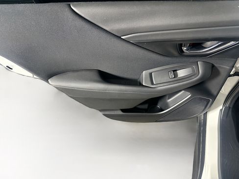 Used 2025 Subaru Outback Premium image 25