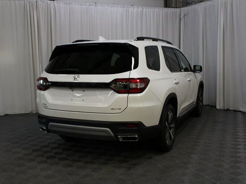 Used 2024 Honda Pilot Elite image 26