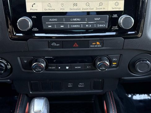 Used 2024 Nissan Frontier PRO-4X image 11