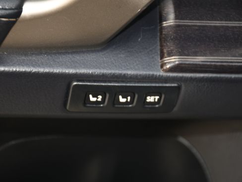 Used 2020 Lexus GX 460 Luxury w/ Luxury Sport Package AWD/4WD image 11