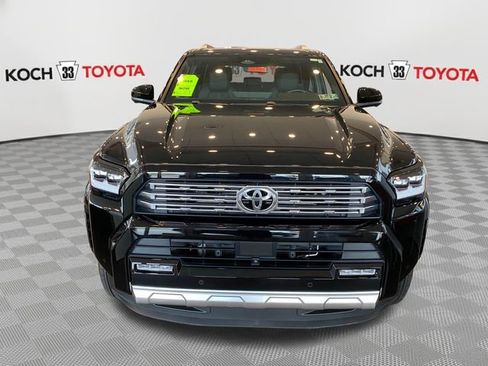 Certified 2025 Toyota 4Runner Limited AWD/4WD image 2