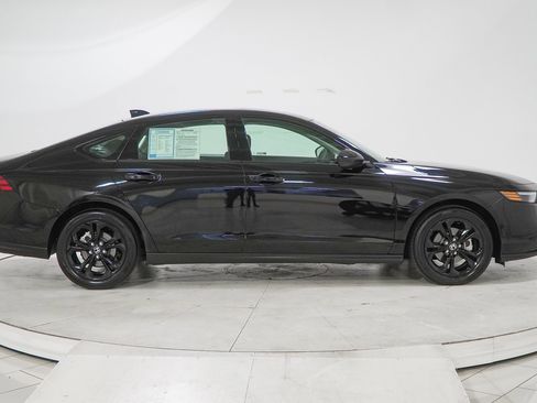 Certified 2025 Honda Accord SE image 12