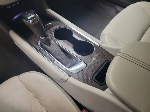 Used 2020 Chevrolet Malibu Premier FWD image 26