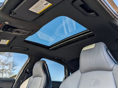 Used 2018 Audi S4 Prestige w/ Prestige Package image 16