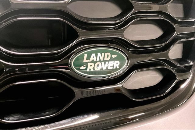 Certified 2025 Land Rover Discovery Dynamic SE AWD/4WD image 32