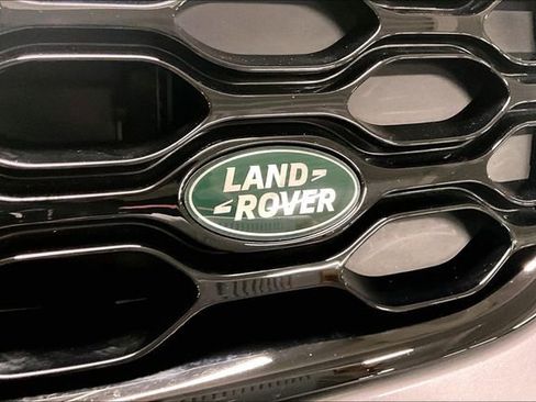Certified 2025 Land Rover Discovery Dynamic SE AWD/4WD image 32