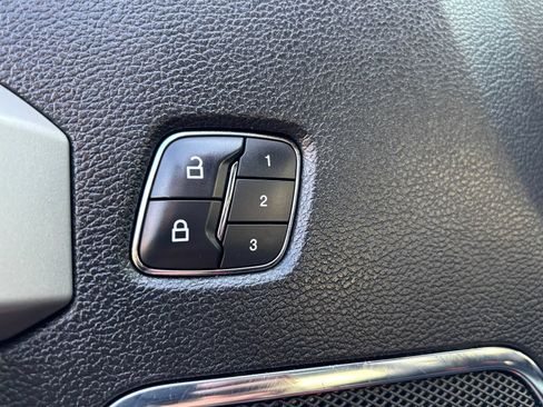 Used 2019 Ford F250 Lariat w/ Chrome Package AWD/4WD image 19