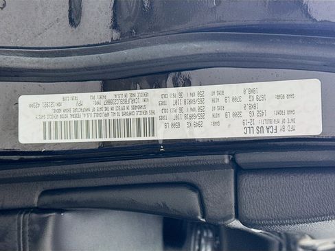 Used 2020 Jeep Grand Cherokee Limited image 31