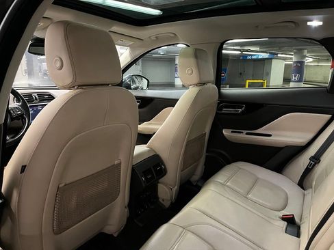Used 2017 Jaguar F-PACE Prestige AWD/4WD image 22