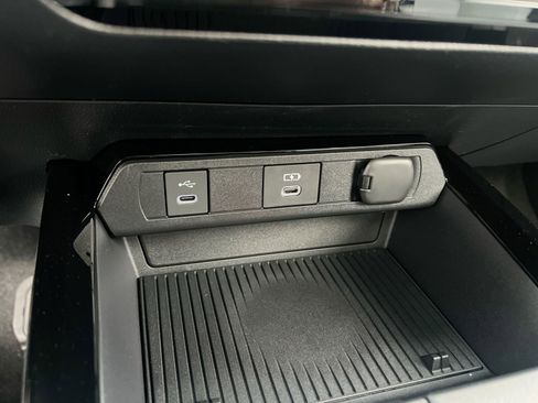 New 2026 Toyota Prius Limited image 31