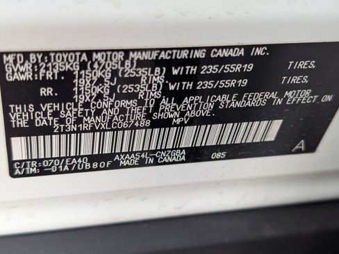 Used 2020 Toyota RAV4 Limited image 22