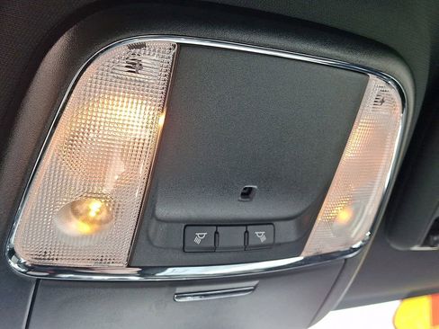 Used 2021 Jeep Grand Cherokee Laredo AWD/4WD image 23