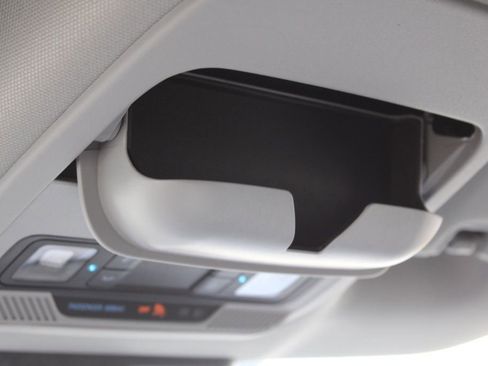 Used 2025 Ford F150 XLT w/ Equipment Group 301A Standard image 40