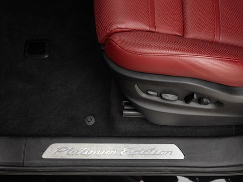 Certified 2023 Porsche Cayenne S Platinum w/ Assistance Package AWD/4WD image 20