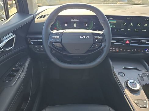 New 2026 Kia Sportage EX AWD/4WD image 14