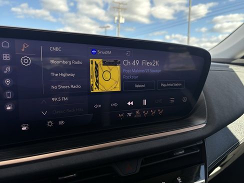 Used 2024 Buick Envision Sport Touring image 16