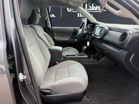 Used 2022 Toyota Tacoma SR image 14