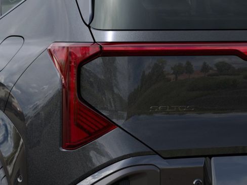 New 2027 Kia Seltos X-Line SX w/ X-Line SX Prestige Package AWD/4WD image 26
