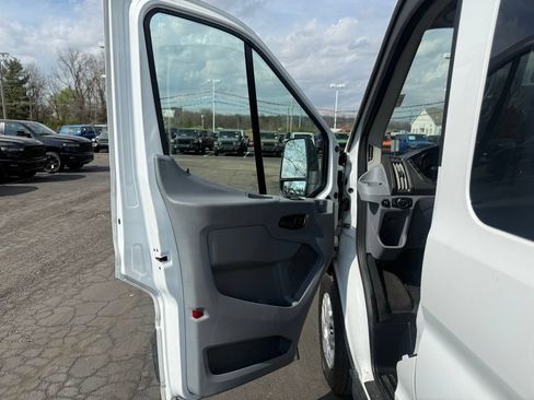 Used 2019 Ford Transit 150 XLT RWD image 15