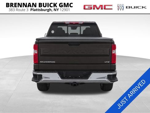 Used 2021 Chevrolet Silverado 1500 LTZ w/ LTZ Premium Package AWD/4WD image 4