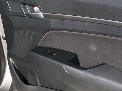 Used 2020 Hyundai Elantra SEL w/ Cargo Package (C1) image 15