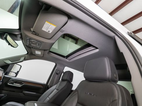 Used 2025 GMC Sierra 2500 Denali w/ Denali Reserve Package image 20