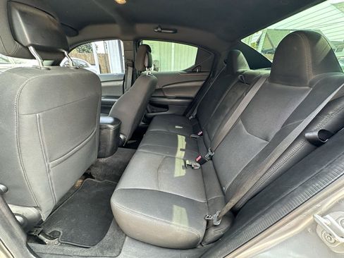 Used 2014 Dodge Avenger SE FWD image 8