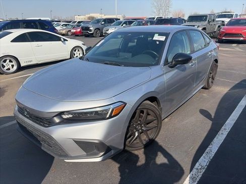 Used 2023 Honda Civic Sport image 25