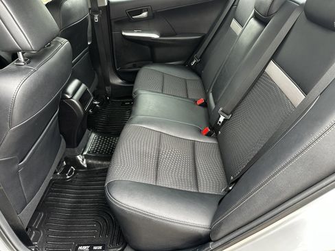 Used 2014 Toyota Camry SE image 21