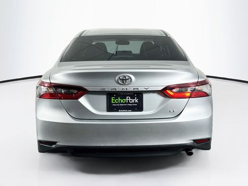 Used 2022 Toyota Camry LE FWD image 7