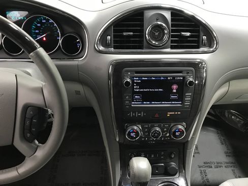 Used 2017 Buick Enclave Convenience FWD image 7