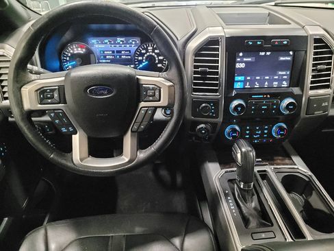 Used 2016 Ford F150 Platinum w/ Equipment Group 701A Luxury AWD/4WD image 22