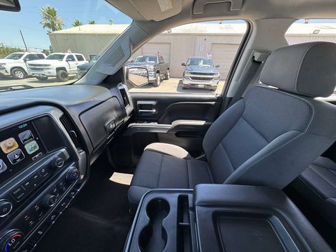 Used 2018 Chevrolet Silverado 1500 LT w/ Texas Edition AWD/4WD image 31