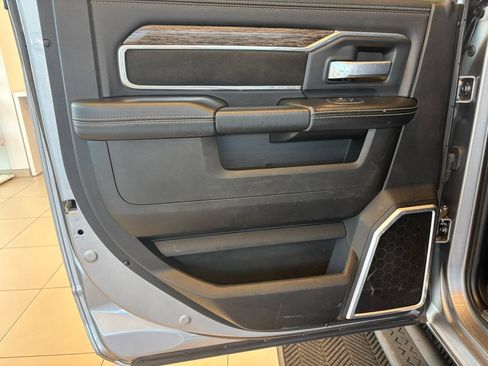 Used 2021 RAM 2500 Laramie AWD/4WD image 25