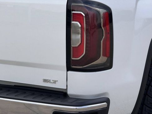 Used 2018 GMC Sierra 1500 SLT w/ Texas SLT Premium Package RWD image 9