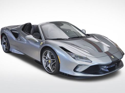 Used 2023 Ferrari F8 Tributo image 7