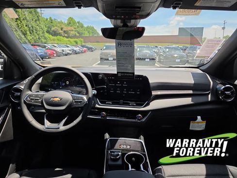 New 2026 Chevrolet Equinox LT w/ Convenience Package II AWD/4WD image 10