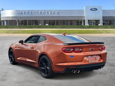 Used 2023 Chevrolet Camaro LT w/ Technology Package RWD image 3