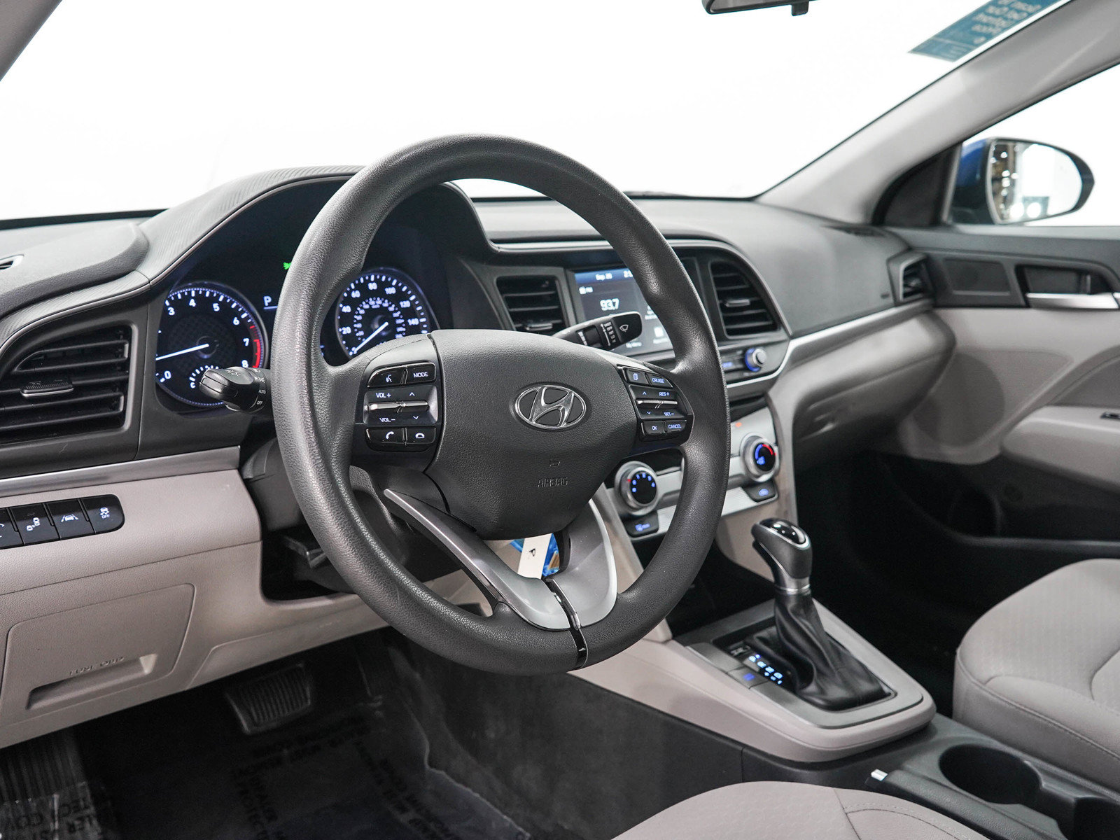 Used 2019 Hyundai Elantra SEL FWD image 21