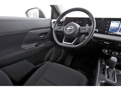 New 2026 Nissan Kicks S image 17