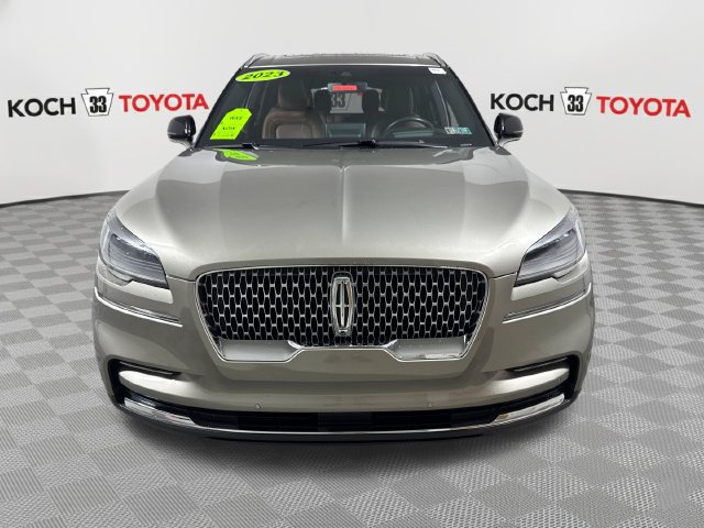 Used 2023 Lincoln Aviator Reserve w/ Equipment Group 201A AWD/4WD image 2