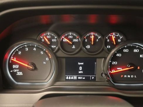 Used 2025 Chevrolet Silverado 1500 Custom Trail Boss AWD/4WD image 9