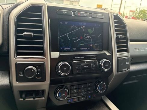 Used 2020 Ford F250 Lariat w/ Chrome Package AWD/4WD image 24