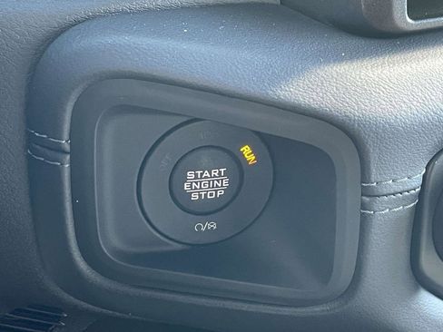 New 2025 Jeep Gladiator Rubicon image 16