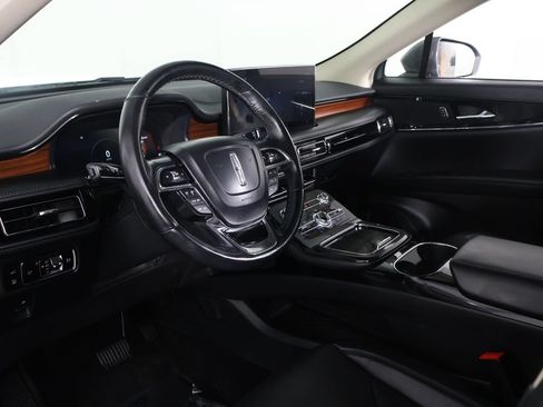 Used 2023 Lincoln Nautilus Reserve AWD/4WD image 30