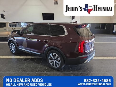 Used 2020 Kia Telluride EX w/ EX Premium Package FWD image 6