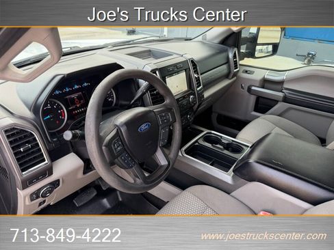 Used 2017 Ford F250 XLT w/ XLT Premium Package AWD/4WD image 21