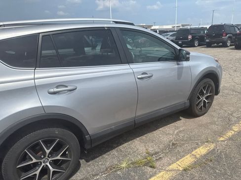Used 2016 Toyota RAV4 SE AWD/4WD image 12